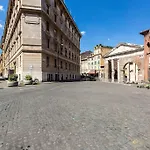 Portico D\'Ottavia Lux